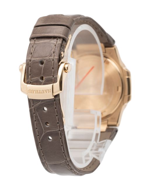 Patek Philippe Nautilus 7010R-010 Image 6